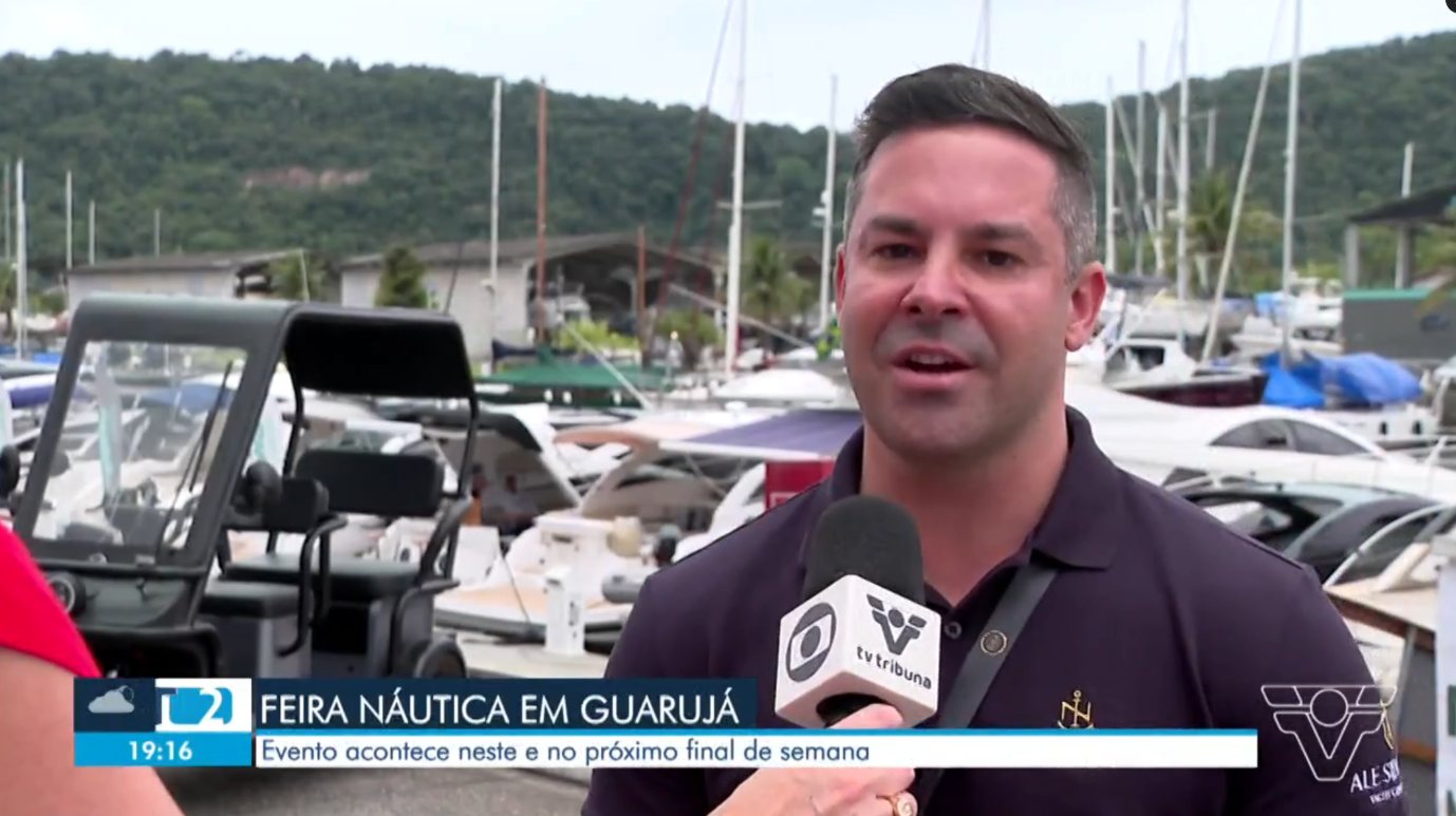 Alê Silveira entrevistado pela TV Tribuna, afiliada Globo, sobre a Feira Náutica em Guarujá